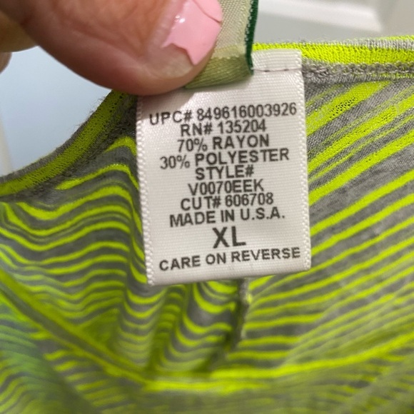 Free Society Tank, XL, Neon Green and Grey, Asymmetric Hem Gym Athleisure - Picture 4 of 5